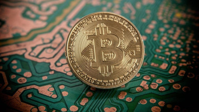 Bitcoin 70 bin dolara dayandı