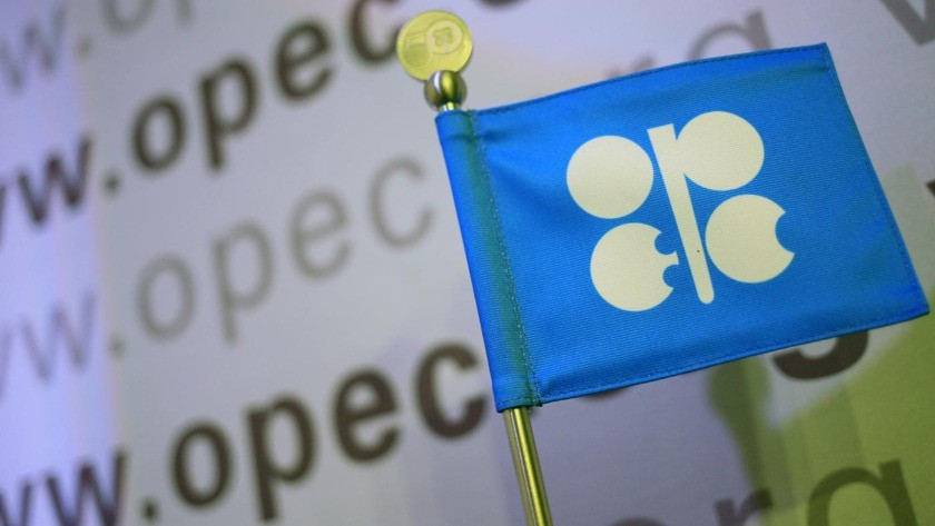 OPEC+'da petrol üretimini artırma kararı